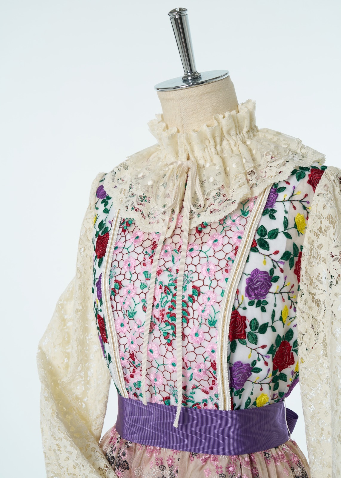 SAKURAレースカラーエンブロイダリーパッチワークワンピース～Rebirth Collection～