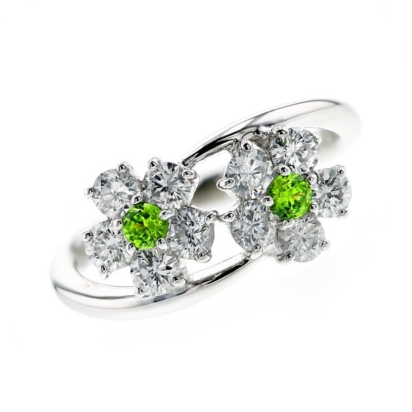 デマントイドガーネット リング 0.16ct(Total) ダイヤモンド0.80ct(Total) プラチナ 第三者機関による ソーティング付 【R】