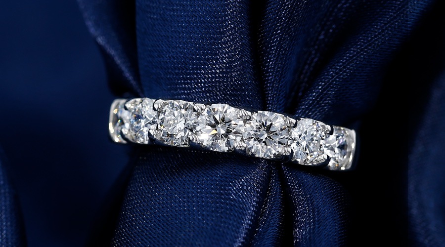 オレフィーチェ　ダイヤモンド　プラチナリング　ハーフエタニティ　7号 Heart＆Cupid】プラチナ ダイヤモンド ハーフエタニティ リング