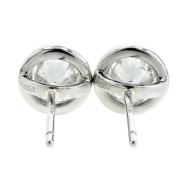ダイヤモンド ピアス 0.6～0.7ct(Total) D～F VS1～SI2 VERY GOOD