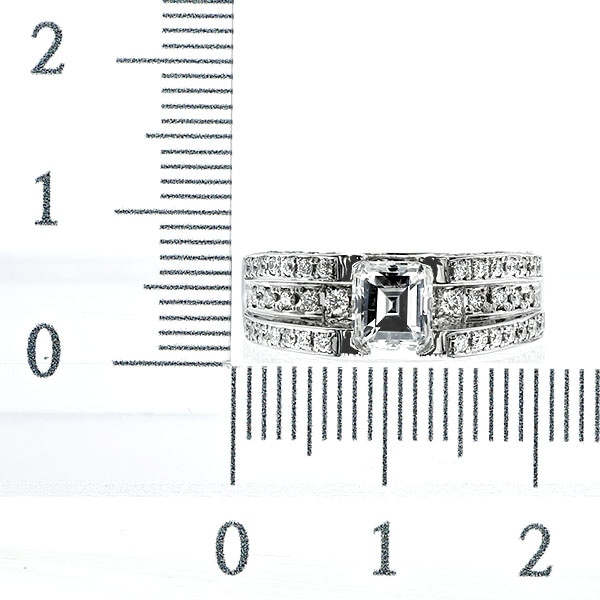 ダイヤモンド リング 0.9ct E VS1 エメラルドカット プラチナ 中央宝石研究所 鑑定書付 【R】