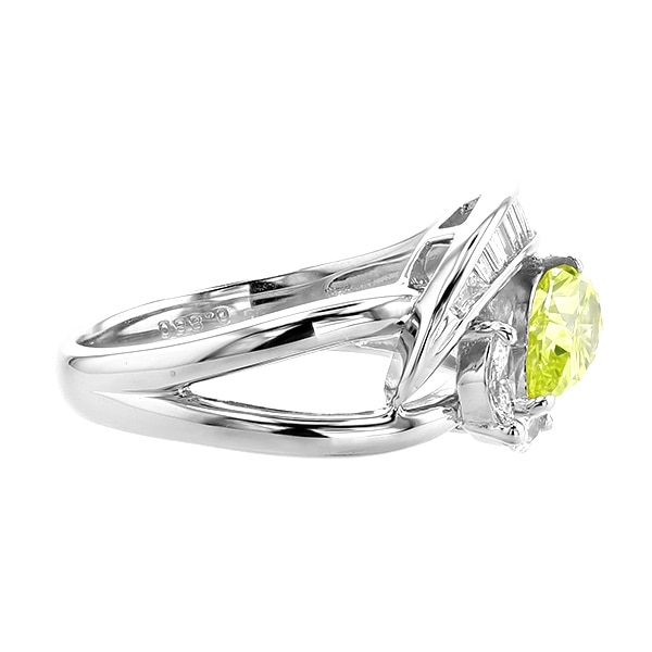 ダイヤモンド リング 0.880ct VS2-FANCY VIVID YELLOW GREEN 脇石0.3ct