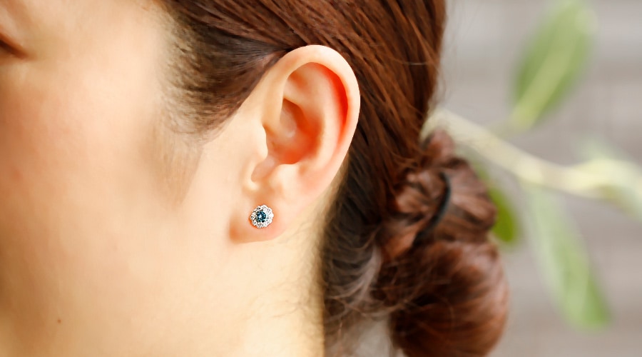 ピアス　ダイヤ　ブルー ブルーダイヤモンド ピアス 0.6ct(Total) VS1～2 FANCY DEEP
