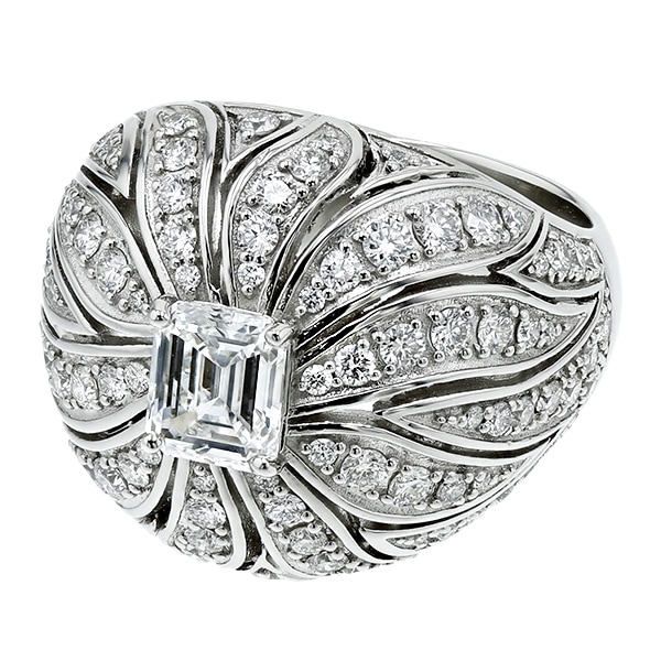 ダイヤモンド リング 0.9ct E VVS2 エメラルドカット プラチナ
