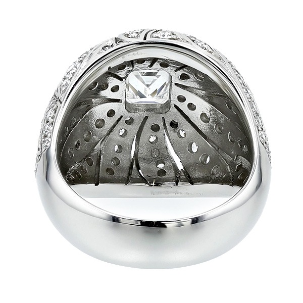 ダイヤモンド リング 0.9ct E VVS2 エメラルドカット プラチナ 中央