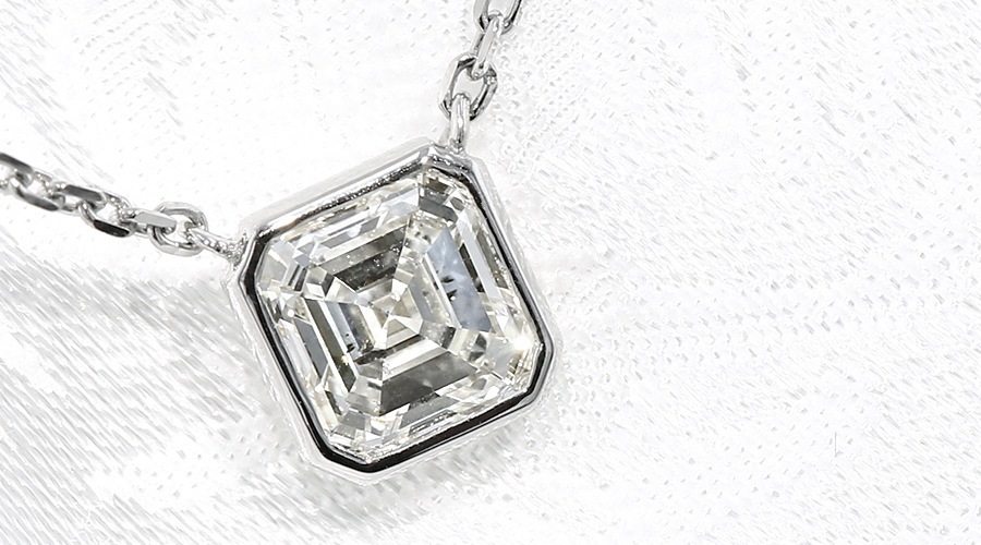 ダイヤモンド ネックレス 一粒 1ct K SI2 スクエア エメラルドカット