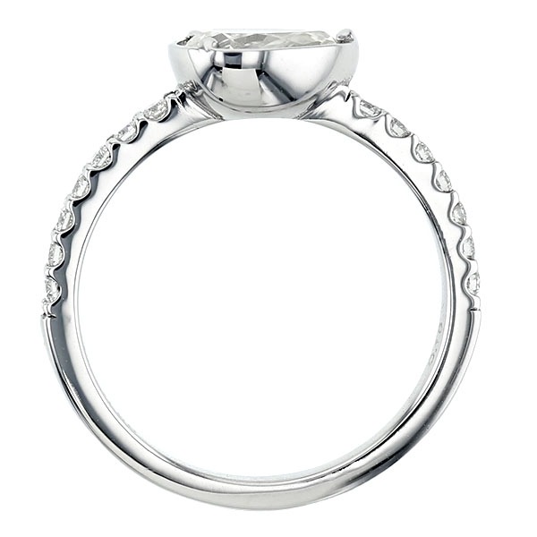 ダイヤモンド リング 0.7ct M VVS2 ペアシェイプブリリアント