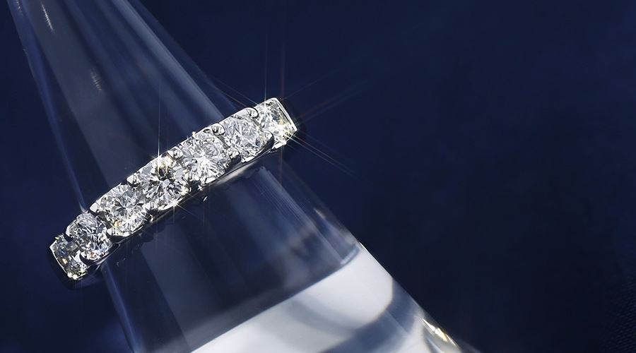 プラチナ　ダイヤ ダイヤモンド ハーフエタニティ リング 1.3ct(Total)/7石 D SI1