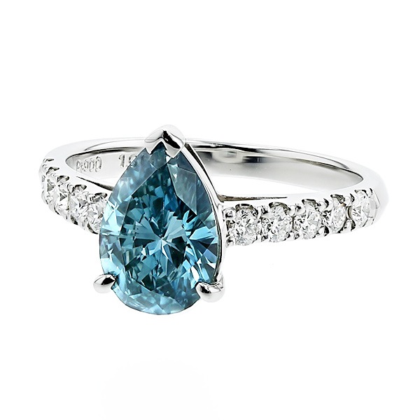 ブルーダイヤモンド リング 1.6ct FANCY DEEP GREEN BLUE VS2