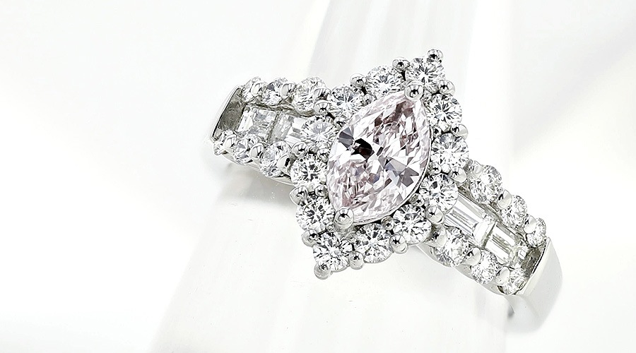 ピンクダイヤモンド リング 0.6ct LIGHT PINK VS2 マーキス