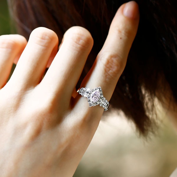 ピンクダイヤモンド リング 0.6ct LIGHT PINK VS2 マーキス  