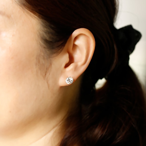 ダイヤモンドピアス　片方のみ DAIYA（ゴルフ用品、日用品） ダイヤモンド ピアス 片耳 一粒