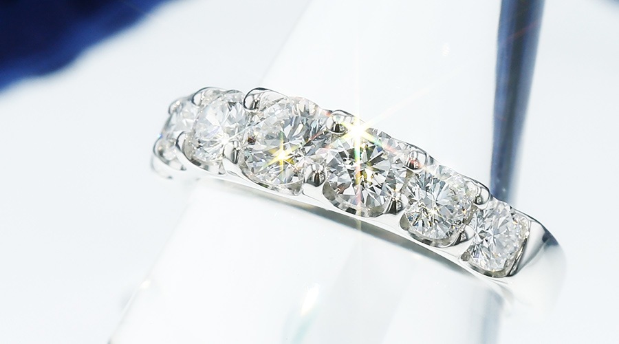 ダイヤモンド ハーフエタニティ リング 1.6ct(Total)/7石 D VS1 3EX