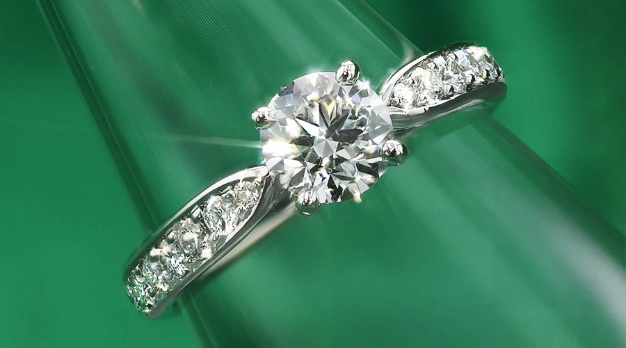 ダイヤモンド リング 0.8ct D SI1 3EX プラチナ GIA 鑑定書付