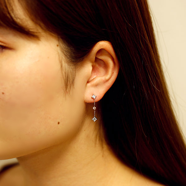 ダイヤモンド ピアス 0.708ct(Total) SI-D~E/FANCY PINK プラチナ 中央宝石研究所 ソーティング付【R】