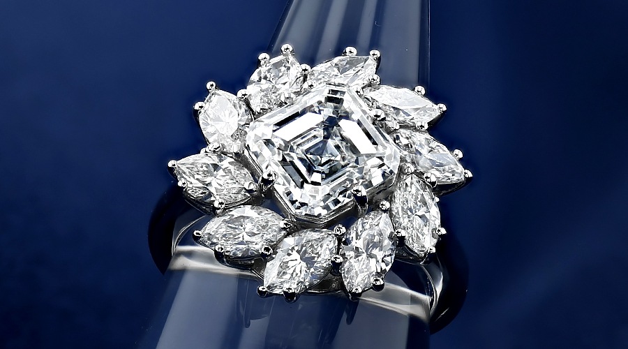 ダイヤモンド リング 3.2ct F IF スクエアエメラルドカット プラチナ
