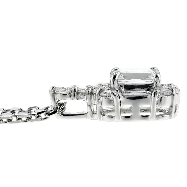 ダイヤモンド ネックレス 0.7ct E VS1 エメラルドカット プラチナ 中央