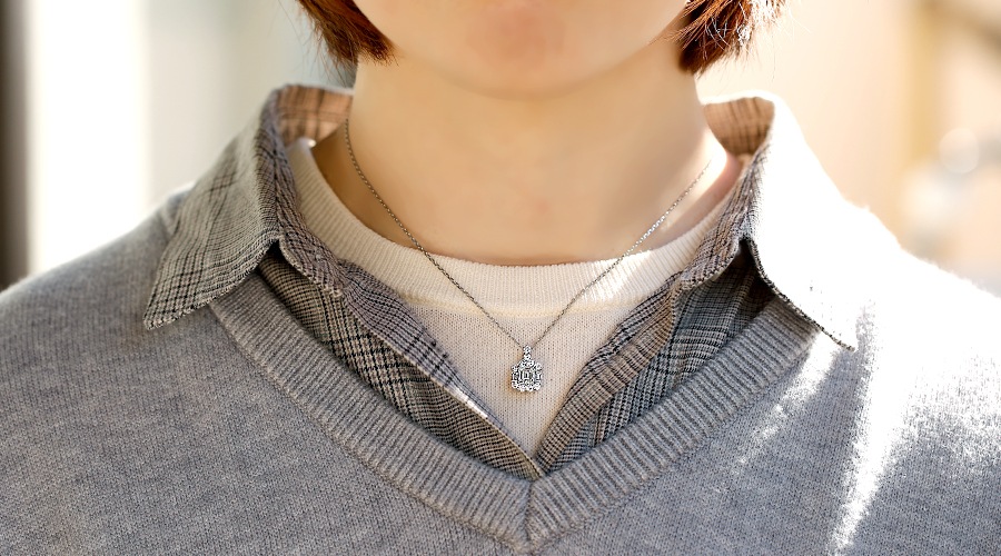 エメラルド 7.365ct 中央宝石鑑別書付き 12.44㎜×11.22㎜×6.90  