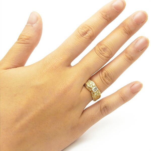 ダイヤモンド リング 0.565ct VS1-E-エメラルドカット 18金 中央宝石研究所 鑑定書付【R】