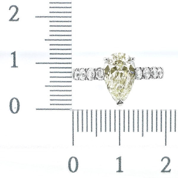 ダイヤモンド リング 2ct N SI1 ペアシェイプ ブリリアント カット