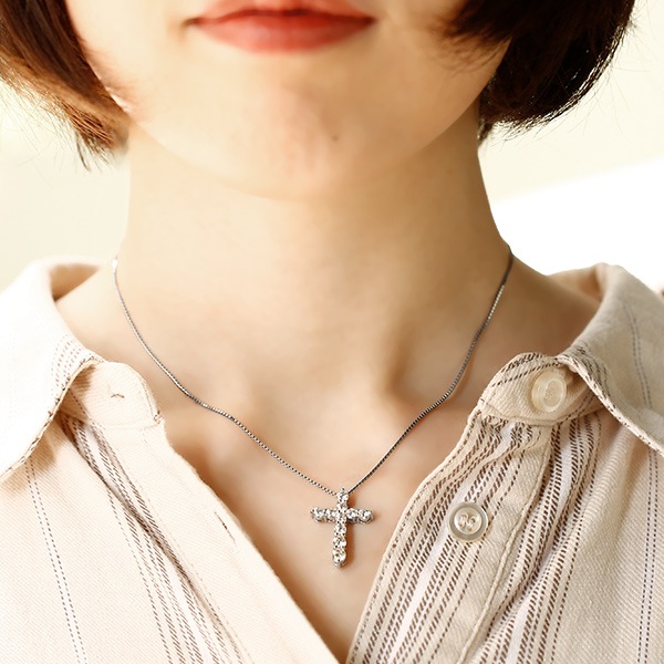 ダイヤモンド クロスネックレス 1.5ct(Total) VVS～VSクラス J～K
