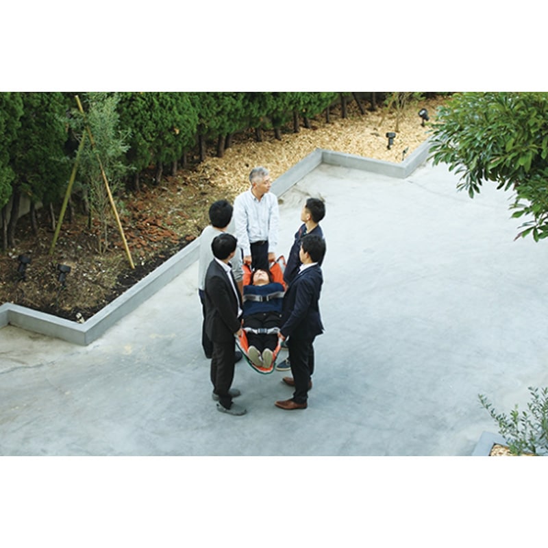 患者と救護者の安全を考えた 3wayマットタンカ