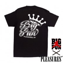 【PLEASURES/プレジャーズ×BIG PUN/ビッグ・パン】KING T-SHIRT Tシャツ / BLACK ブラック 黒|Tシャツ|PLEASURES
