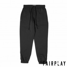 【FAIRPLAY BRAND/フェアプレイブランド】RAK NYLON RUNNER ジョガーパンツ / BLACK ブラック 黒|パンツ|Fairplay Brand