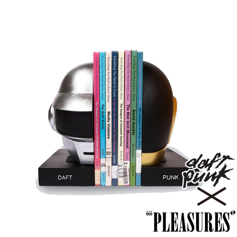 PLEASURES/プレジャーズ×DAFT PUNK/ダフト・パンク】 PLEASURES/プレジャーズ×DAFT PUNK/ダフト・パンク】DUO T-SHIRT