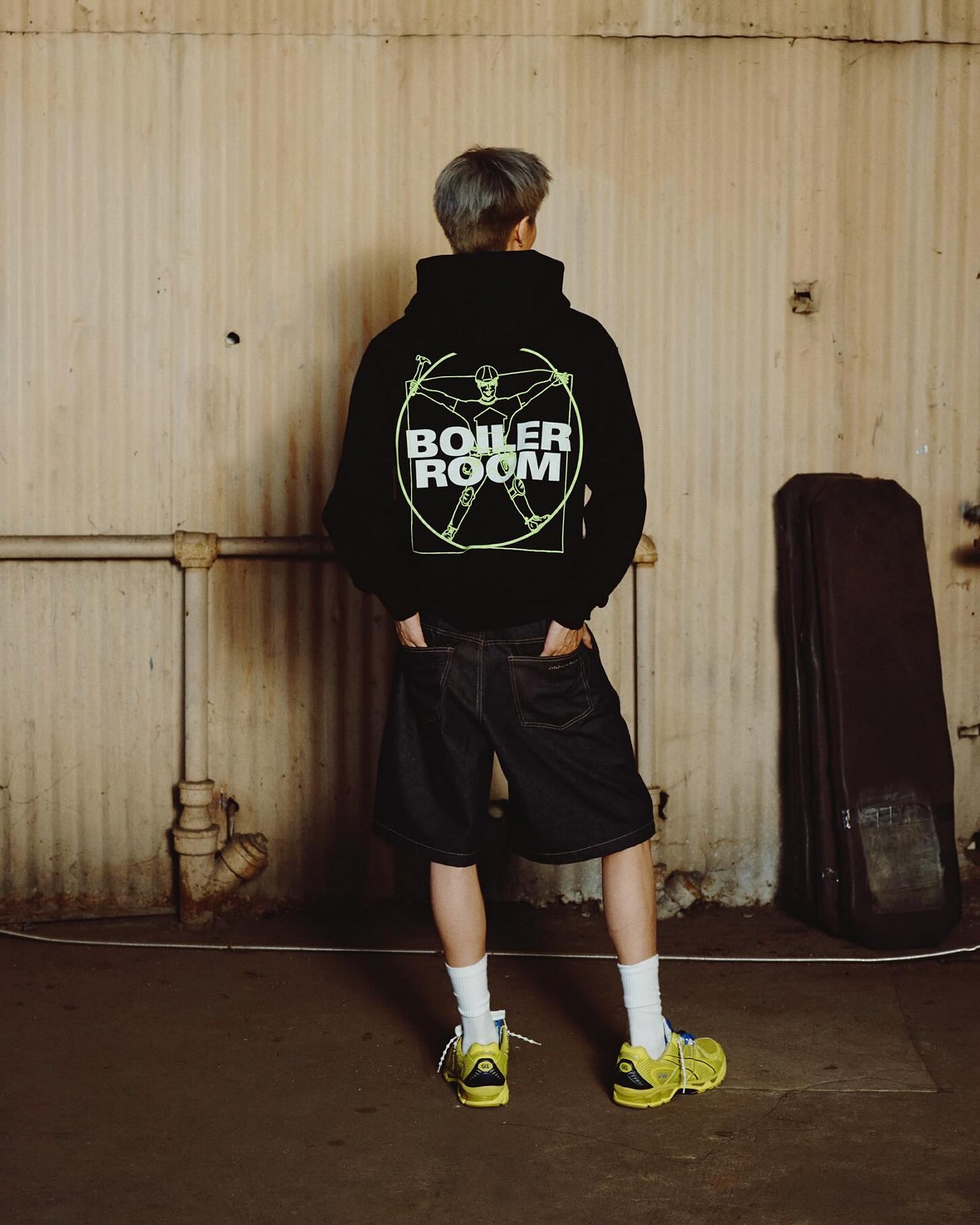 ��PLEASURES/�ץ쥸�㡼����BOILER ROOM��WORKMAN HOODIE �ѡ����� / BLACK