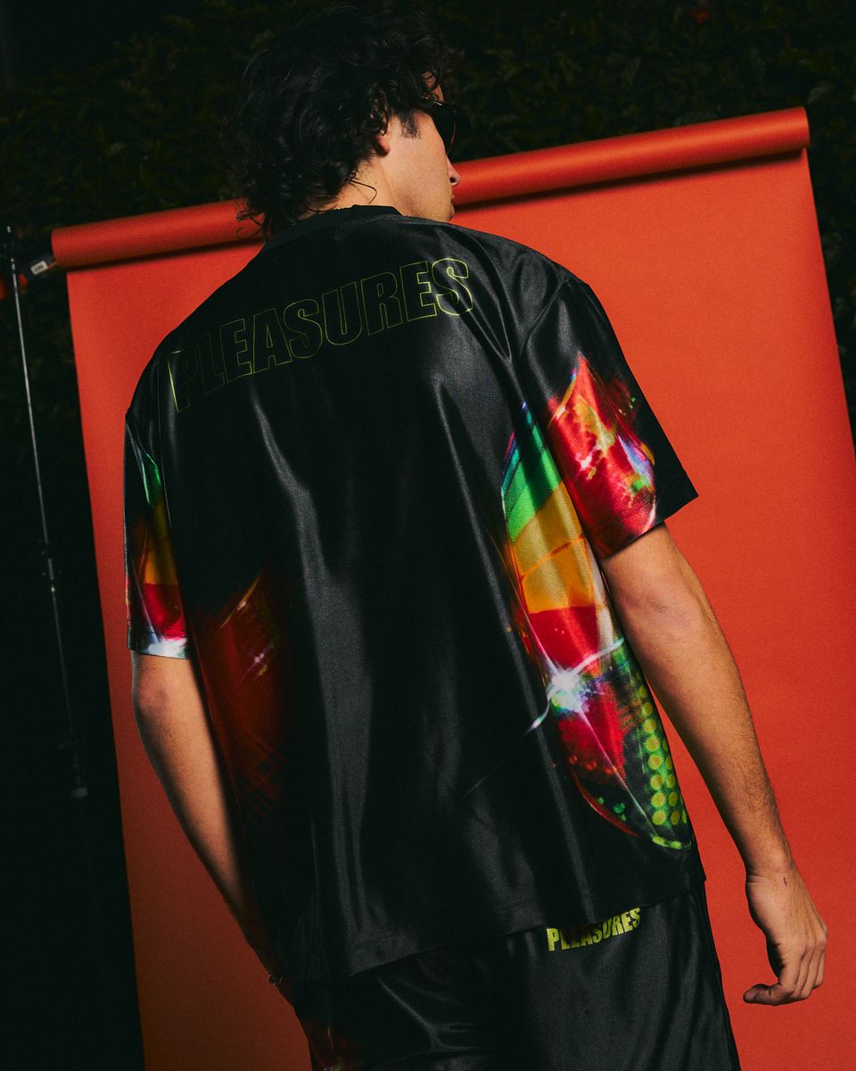 ��PLEASURES/�ץ쥸�㡼����DAFT PUNK/���եȡ��ѥ󥯡�DAFT CLUB SPORT SHIRT T����� / BLACK