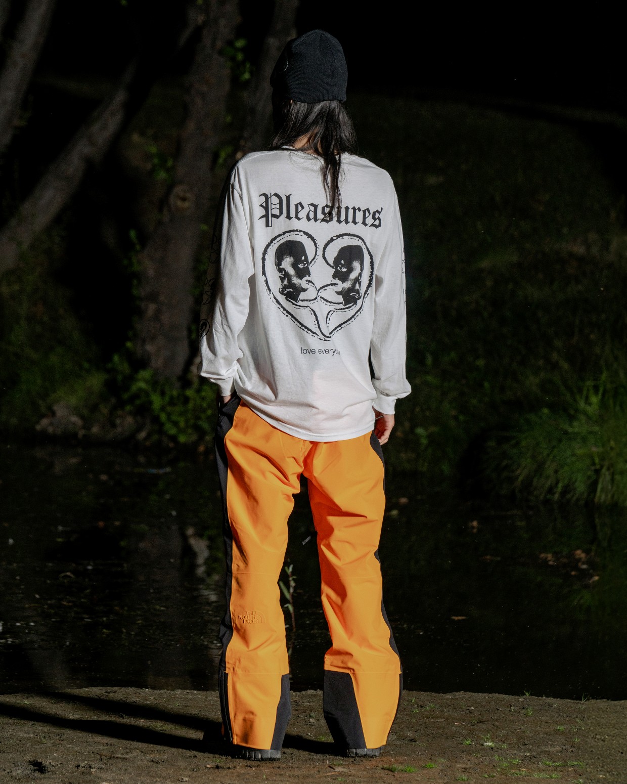 ��PLEASURES/�ץ쥸�㡼����CONNECTED LONG SLEEVE ĹµT����� / WHITE