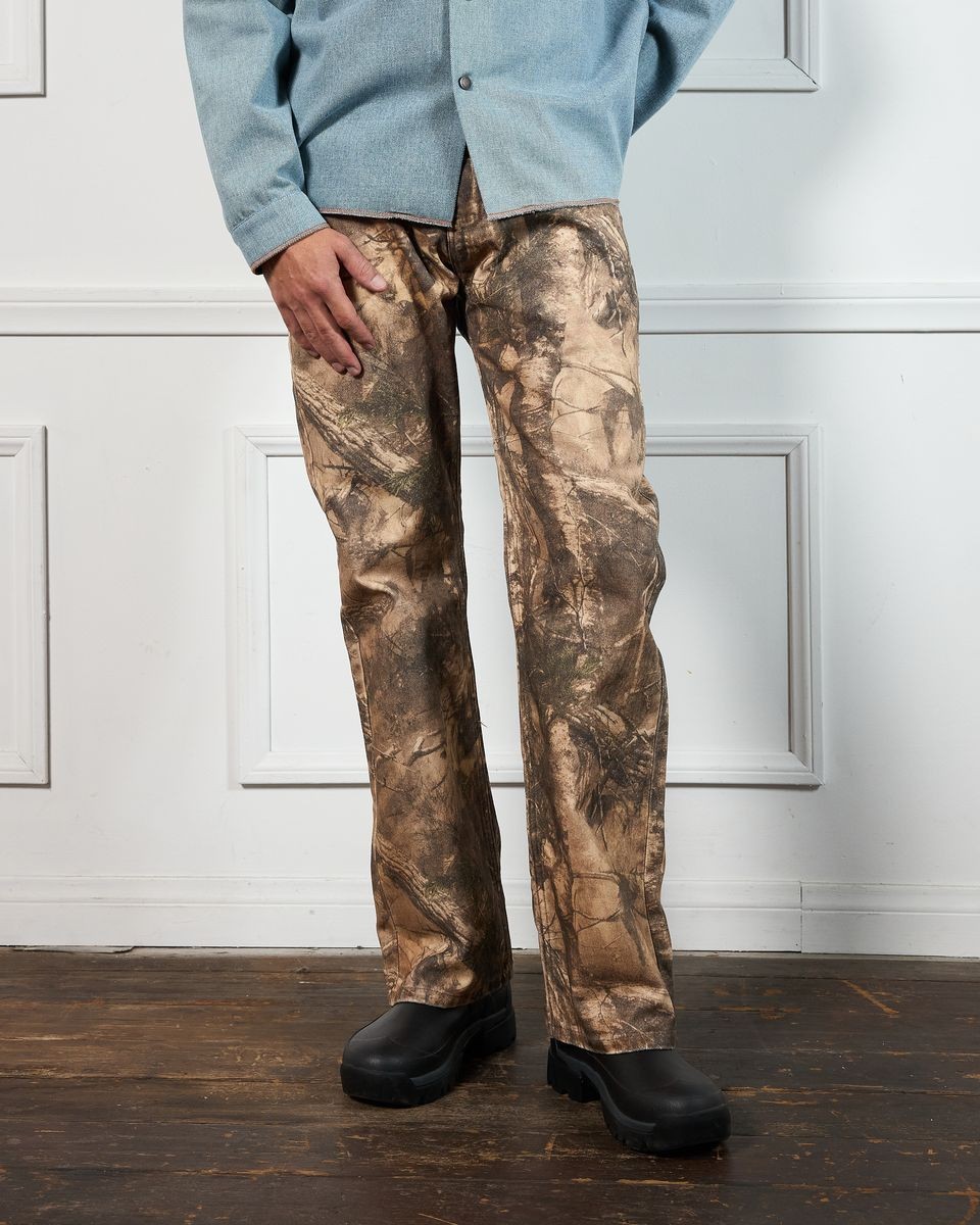 ��PLEASURES/�ץ쥸�㡼����HENDRIX FLARE JEANS �ǥ˥�ѥ�� / BROWN TREE