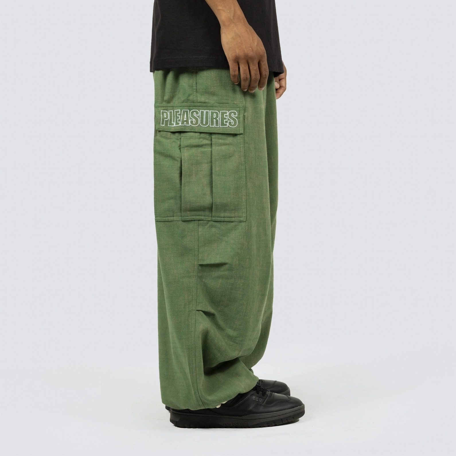 PLEASURES/ץ쥸㡼VISITOR WIDE FIT CARGO PANTS ѥ / GREEN ꡼