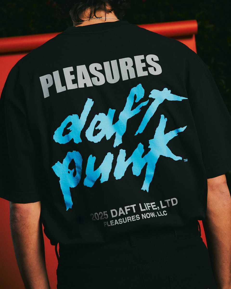 ��PLEASURES/�ץ쥸�㡼����DAFT PUNK/���եȡ��ѥ󥯡�DUO T-SHIRT T����� / BLACK