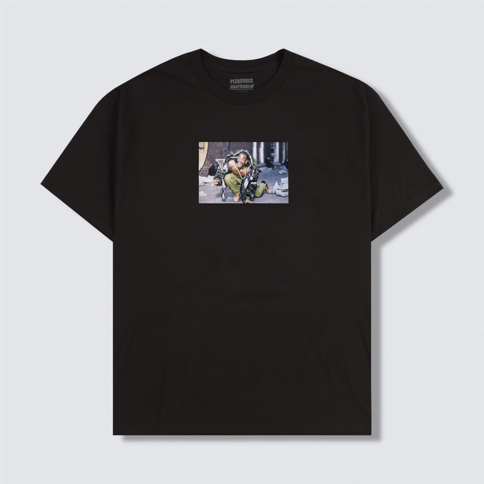 ��PLEASURES/�ץ쥸�㡼����HALF BAKED/�ϡ��ե٥����ɡ�SIR SMOKE T-SHIRT T����� / BLACK