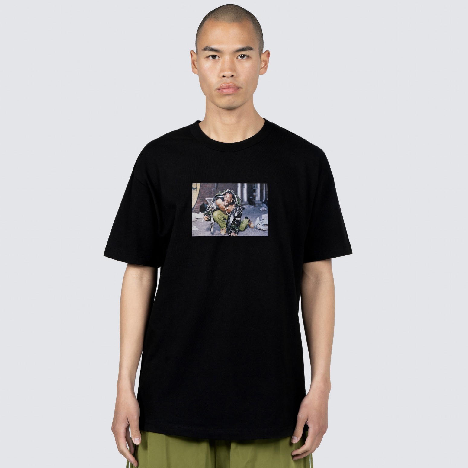 ��PLEASURES/�ץ쥸�㡼����HALF BAKED/�ϡ��ե٥����ɡ�SIR SMOKE T-SHIRT T����� / BLACK