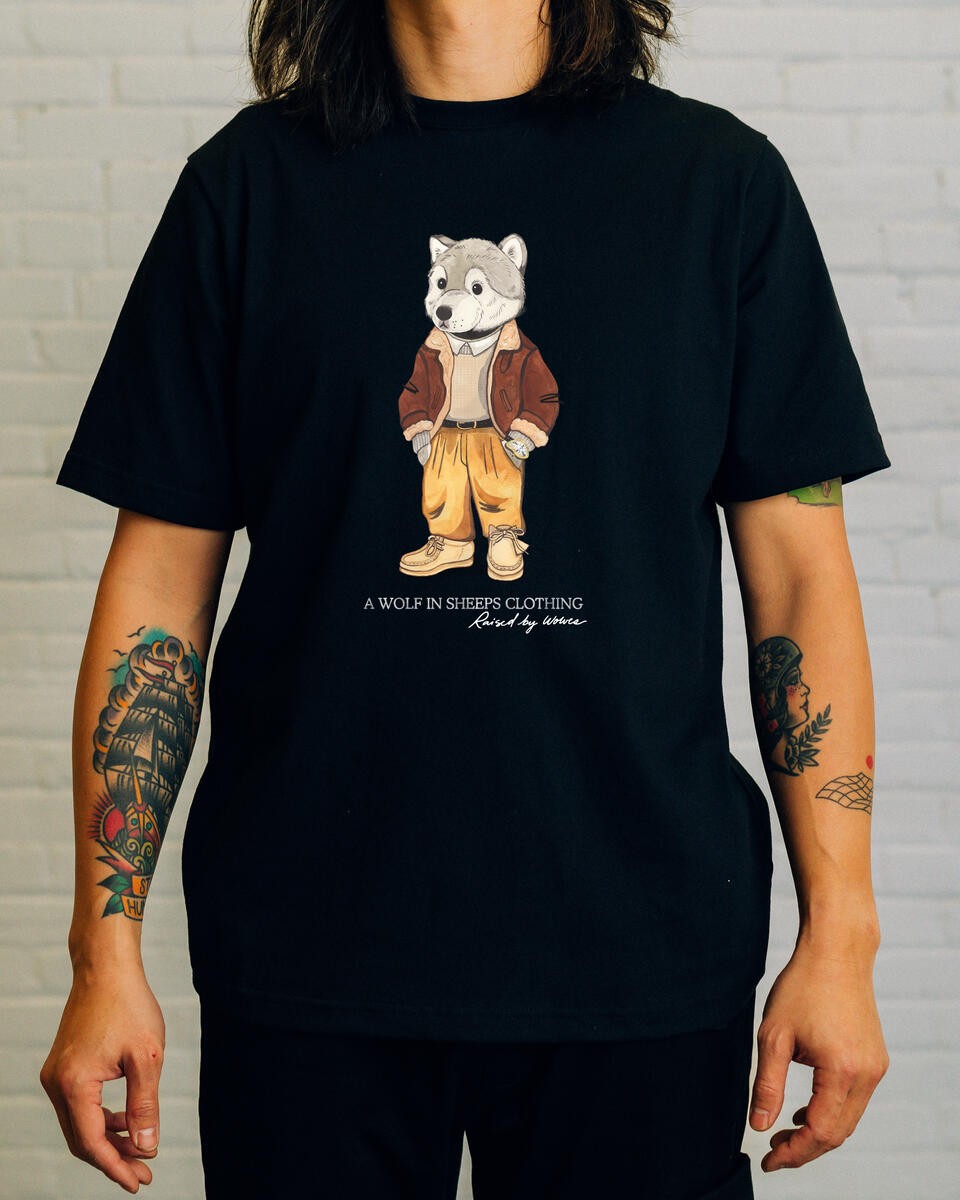 ��RAISED BY WOLVES/�쥤���ɥХ�����֥���SHEEP'S CLOTHING TEE T����� / BLACK