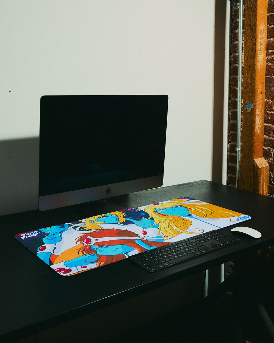 ��PLEASURES/�ץ쥸�㡼����DAFT PUNK/���եȡ��ѥ󥯡�INTERSTELLA GAMING PAD �ޥ����ѥå� / MULTI