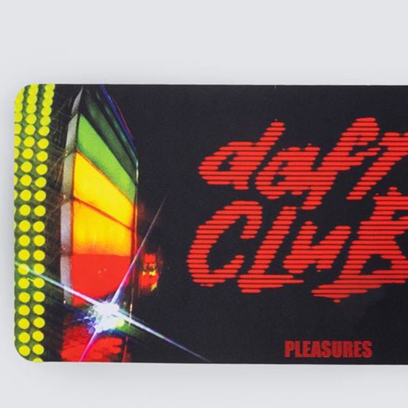 ��PLEASURES/�ץ쥸�㡼����DAFT PUNK/���եȡ��ѥ󥯡�DAFT CLUB GAMING PAD �ޥ����ѥå� / BLACK