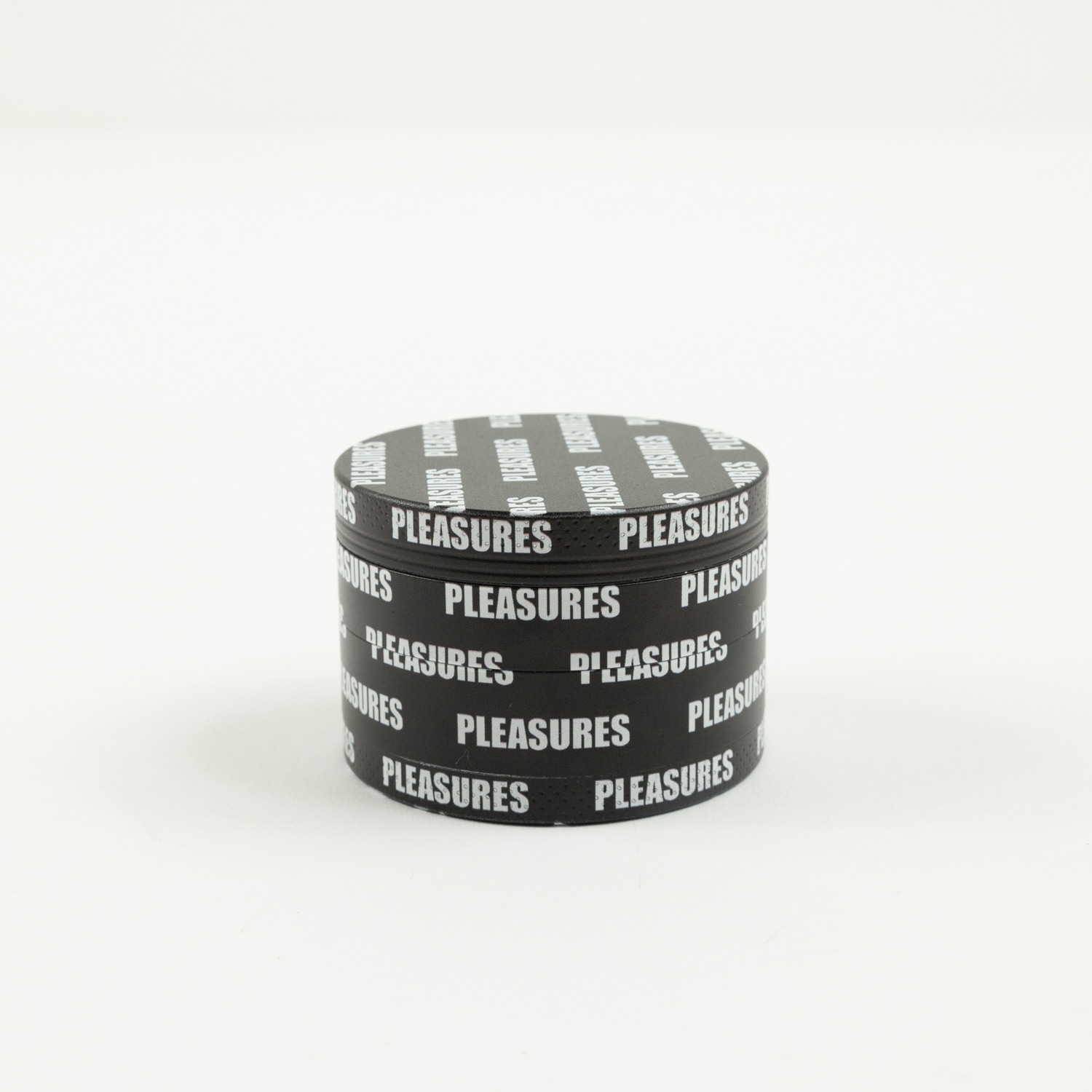 ��PLEASURES/�ץ쥸�㡼����HERB GRINDER �ϡ��֥��饤����� / BLACK