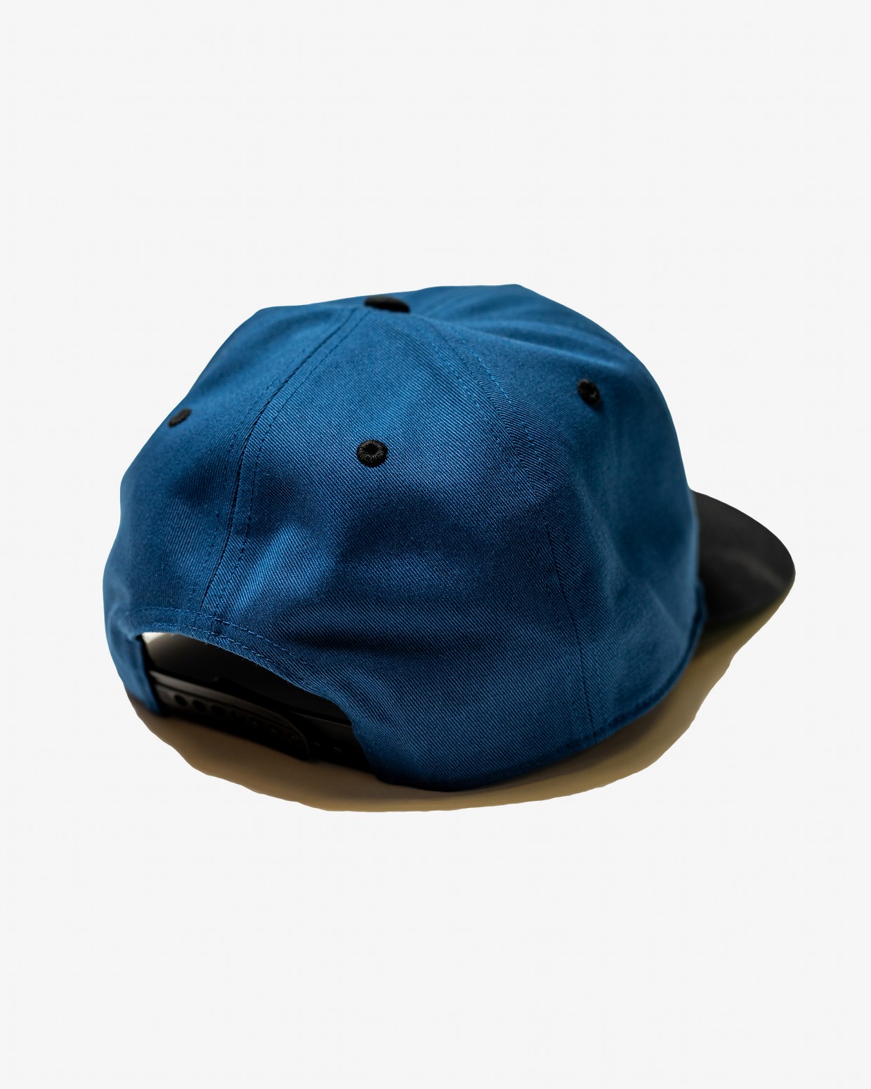 ��RAISED BY WOLVES/�쥤���ɥХ�����֥���47 SOUVENIR HITCH LC ����å� / NAVY