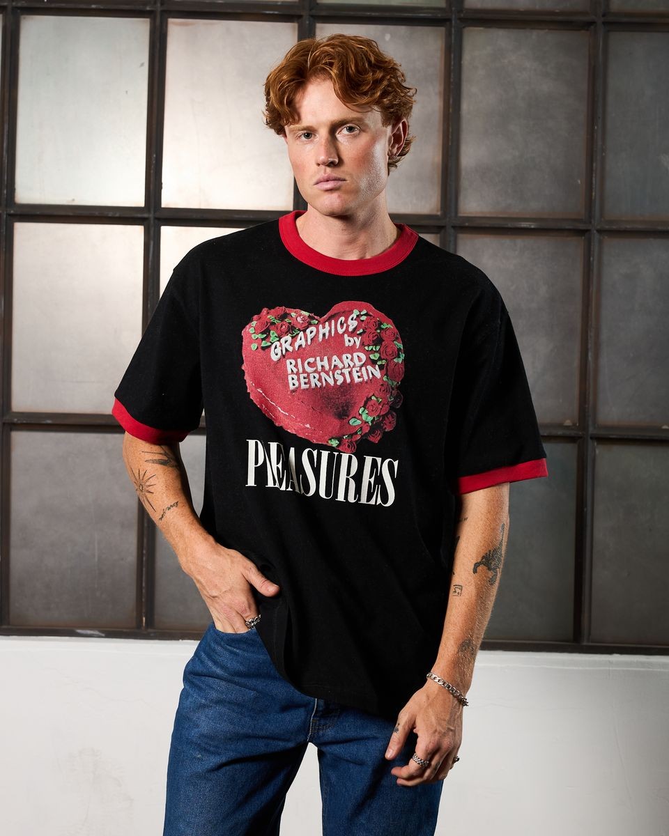 ��PLEASURES/�ץ쥸�㡼����CAKE RINGER SHIRT T����� / BLACK