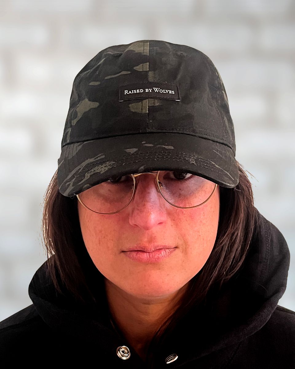 ��RAISED BY WOLVES/�쥤���ɥХ�����֥���MULTICAM 6 PANEL CAP ����å� / BLACK