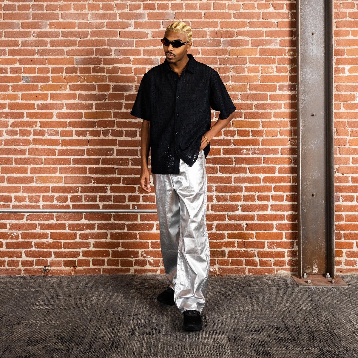 PLEASURES/ץ쥸㡼LACY BUTTON DOWN Ⱦµ / BLACK