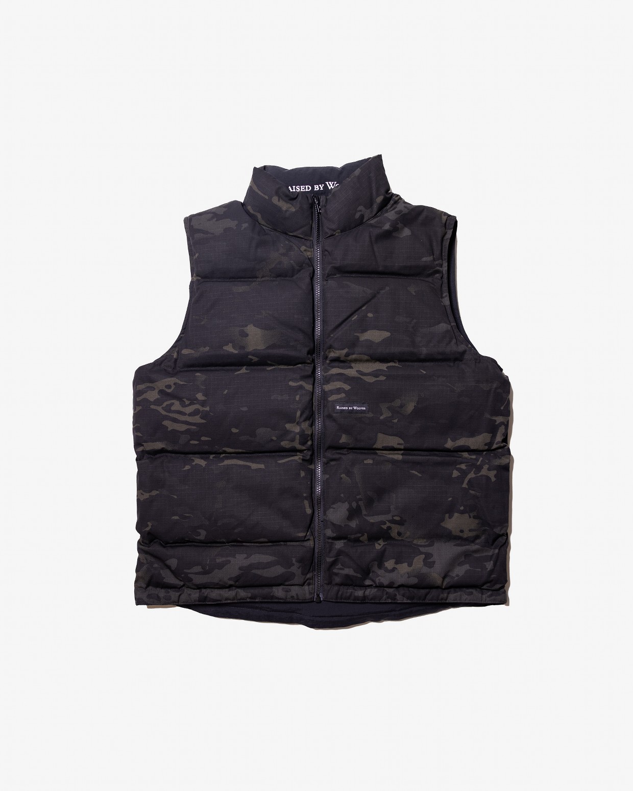 ��RAISED BY WOLVES/�쥤���ɥХ�����֥���WESTERN REVERSIBLE DOWN VEST �٥��� / BLACK