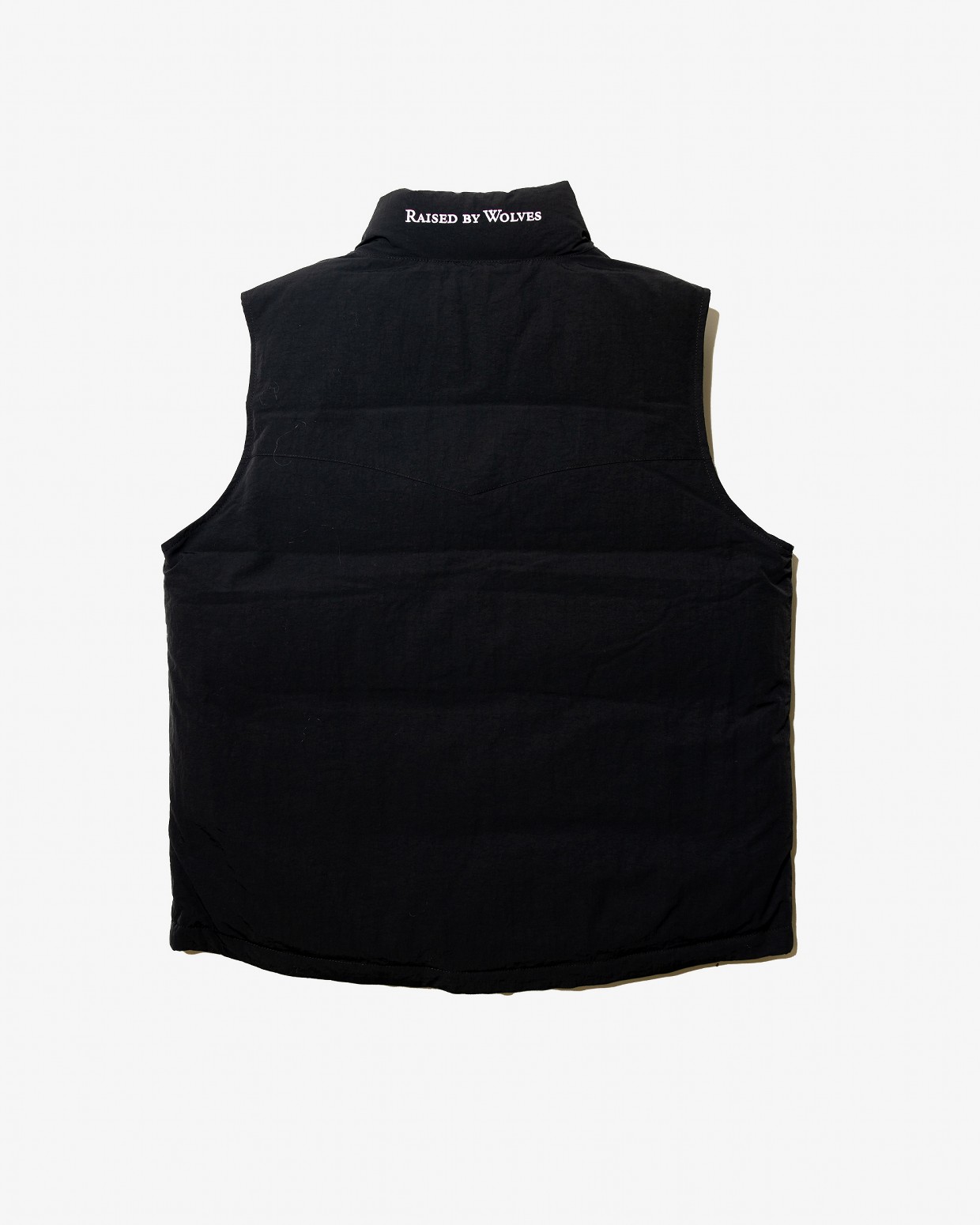 ��RAISED BY WOLVES/�쥤���ɥХ�����֥���WESTERN REVERSIBLE DOWN VEST �٥��� / BLACK