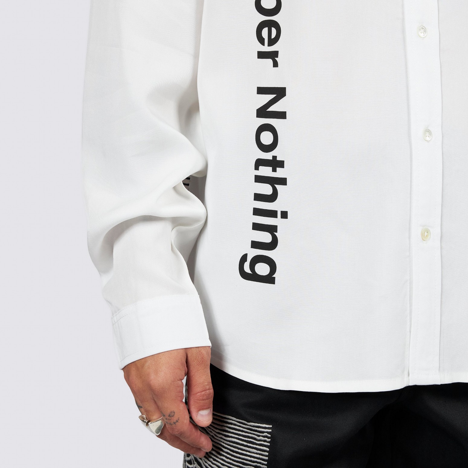 ��PLEASURES/�ץ쥸�㡼����JOY DIVISION/���祤���ǥ�����������NOTHING BUTTON DOWN Ĺµ����� / WHITE