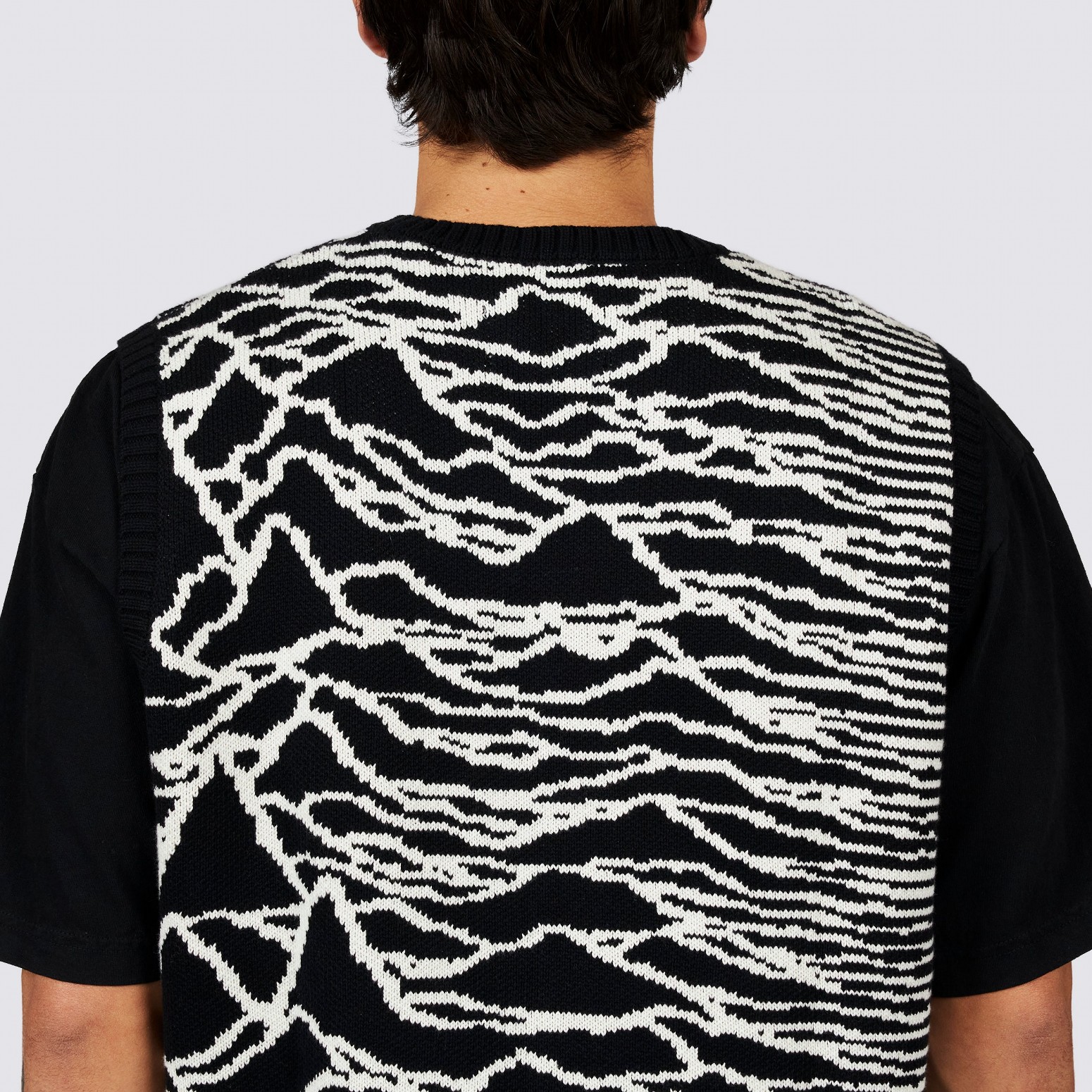 PLEASURES/ץ쥸㡼JOY DIVISION/祤ǥINTERZONE SWEATER VEST ˥åȥ٥ / BLACK