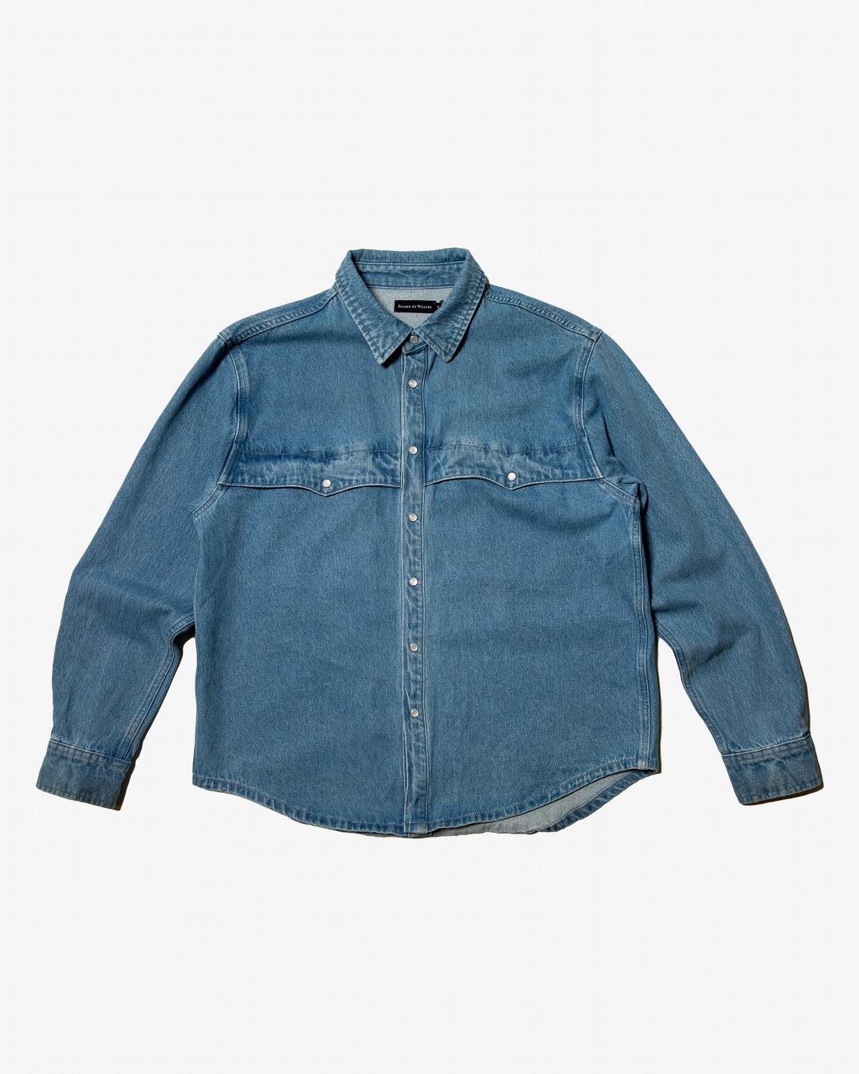 ��RAISED BY WOLVES/�쥤���ɥХ�����֥���WESTERN OVERSHIRT Ĺµ����� / WASHED DENIM